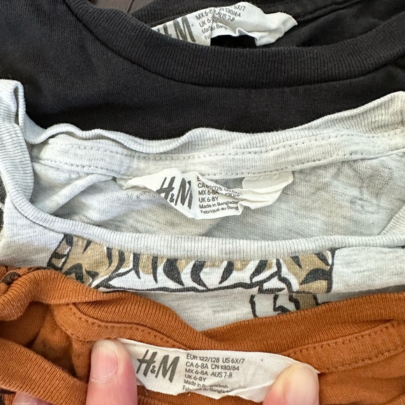 H&M set of Tiger long sleeve shirts, size 6-7X - Picture 5 of 5